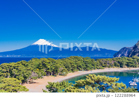 (静岡県)西伊豆戸田 御浜岬越しに富士山 (静岡県)西伊豆戸田 御浜岬越しに富士山 122288964
