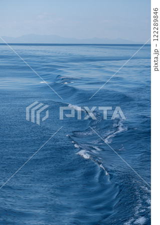 Gentle waves of Aegean Sea 122289846