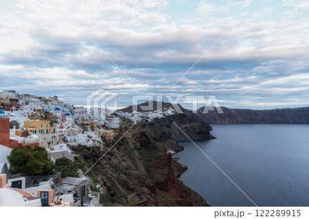 Oia Village in Santorini sunset Oia Village in Santorini sunset 122289915