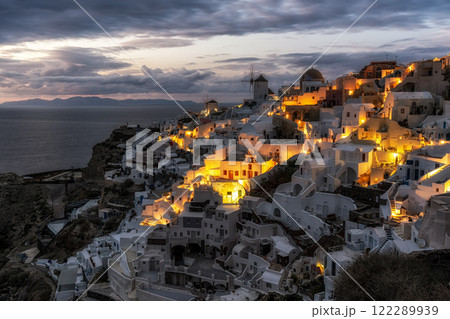 Oia Santorini Sunset View 122289939