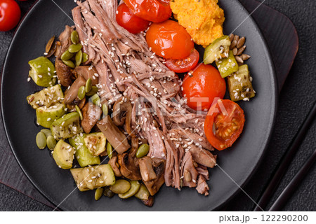 Boiled beef with vegetables, grains, seeds and spices 122290200