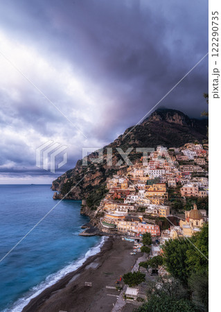 Positano Amalfi Coast Sunrise View 122290735