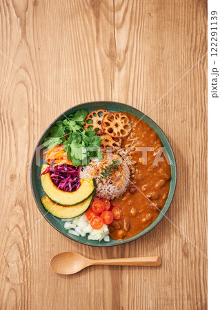 ヘルシーでお洒落な具沢山ベジタブルカレープレート ヘルシーでお洒落な具沢山ベジタブルカレープレート 122291139
