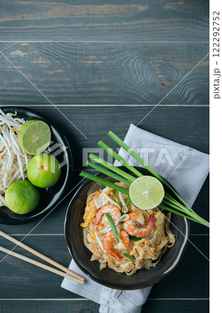 Pad Thai 122292752
