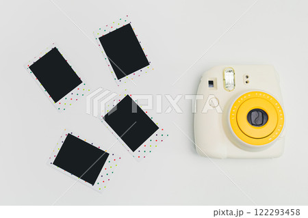 polaroid camera polaroid camera 122293458