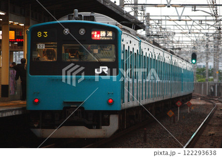 ［JE］京葉線201系電車（通勤快速：分割編成-元総武線車両） 122293638