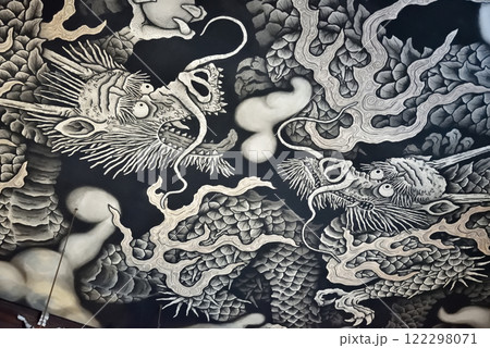 大本山建仁寺 法堂天井画「双龍図」 大本山建仁寺 法堂天井画「双龍図」 122298071