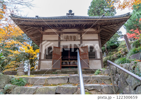 湖国百選　東近江市の瓦屋禅寺（瓦屋寺）　経堂　有形文化財 122300659
