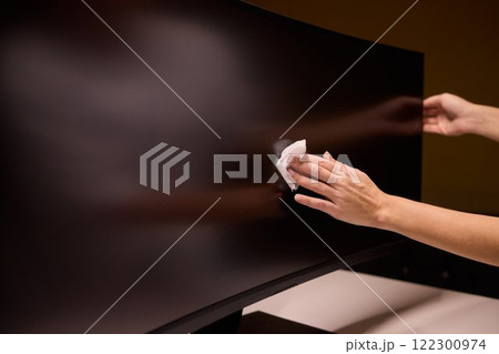 Cleaning a Modern Television Screen Effectively for Optimal Clarity and Brightness 122300974