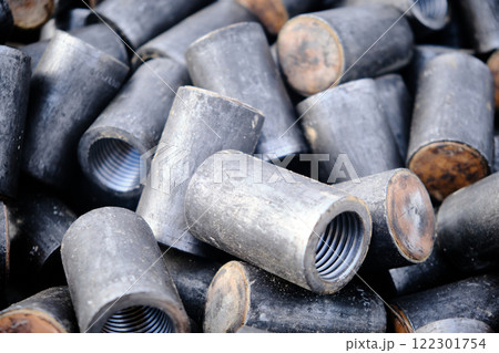 Metal threaded couplings  122301754