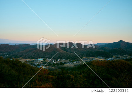 西谷の森公園の展望台からの景色 122303552