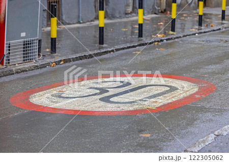 City Zone Thirty 122305062