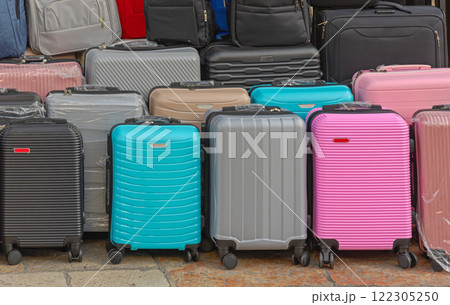 Hard Side Suitcases 122305250