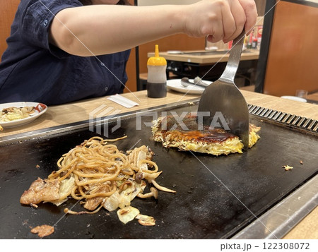 お好み焼き 調理イメージ お好み焼き 調理イメージ 122308072