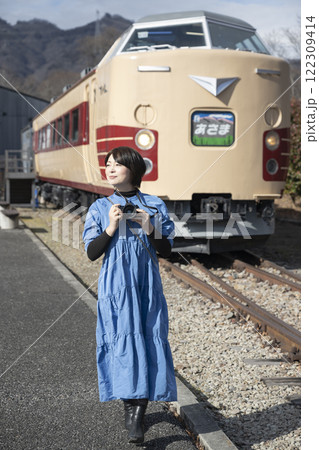 撮り鉄女子 122309414