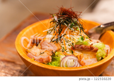 おしゃれな肉サラダ 122310220