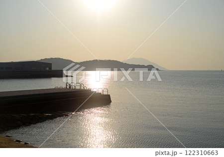 小豆島鹿島海水浴場の埠頭 122310663