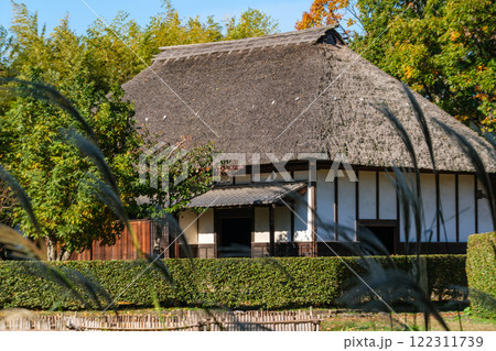 古民家とススキ 古民家とススキ 122311739