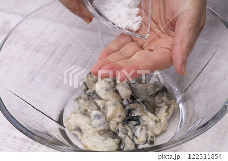牡蠣のオイル漬けを作る工程　レシピ 122311854
