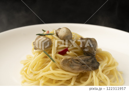 牡蠣のオイル漬けパスタ 牡蠣のオイル漬けパスタ 122311957