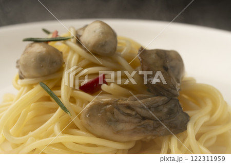 牡蠣のオイル漬けパスタ 122311959