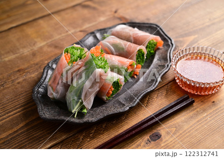 水菜と生ハムの生春巻き 水菜と生ハムの生春巻き 122312741