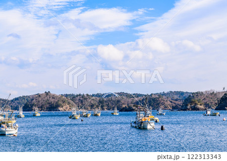宮城県女川の小さな漁港 宮城県女川の小さな漁港 122313343
