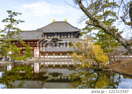 東大寺　中門と大仏殿 122313387