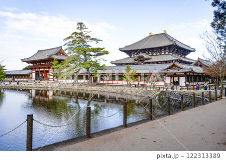 東大寺　大仏殿と中門 122313389