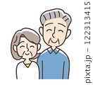 笑顔の老夫婦 122313415