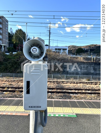 構内アナウンス用のスピーカー 構内アナウンス用のスピーカー 122314030