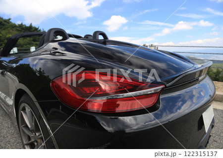 ツヤツヤの黒いオープンカー ツヤツヤの黒いオープンカー 122315137