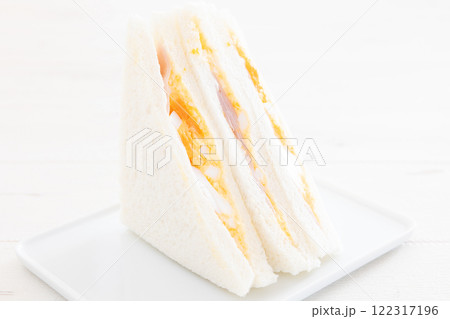 おいしいハム玉子サンド おいしいハム玉子サンド 122317196