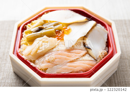 トロ銀ダラとサーモンハラスの美味しい海鮮弁当 トロ銀ダラとサーモンハラスの美味しい海鮮弁当 122320142
