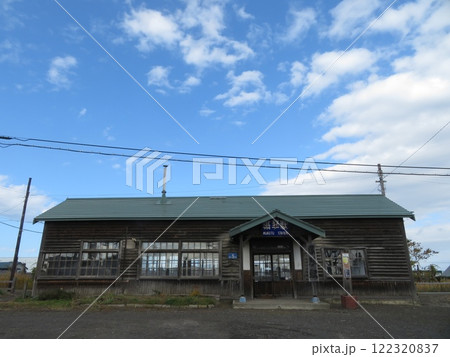鉄路のある風景　藻琴駅　北海道旅客鉄道 122320837