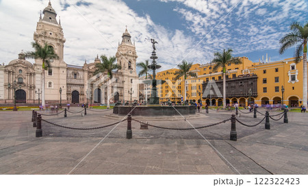 Fountain on The Plaza de Armas timelapse hyperlapse, also known as the Plaza Mayor 122322423