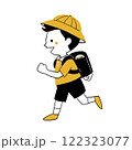 元気に走る小学一年生の男の子 122323077
