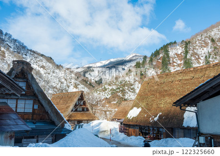 富山県 五箇山菅沼合掌造り集落 冬 富山県 五箇山菅沼合掌造り集落 冬 122325660