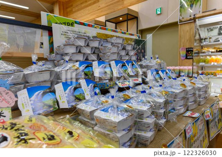 店内風景(産地食材・特産品)「山都通潤橋ICのすぐ目の前にある道の駅 通潤橋」上益城郡山都町 122326030