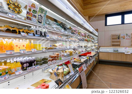 店内風景(産地食材・特産品)「山都通潤橋ICのすぐ目の前にある道の駅 通潤橋」上益城郡山都町 122326032