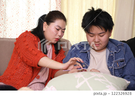 Learning to Crochet 122326928