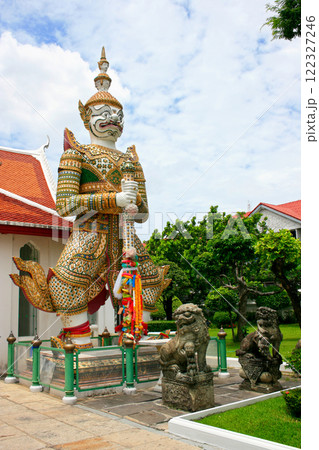 Yak statue at Wat Arun in Bangkok Yak statue at Wat Arun in Bangkok 122327246