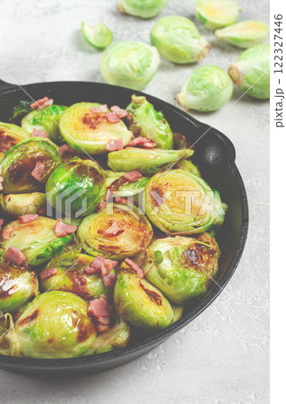 roasted brussels sprouts, with bacon, vegetarian food, homemade, no people, 122327446