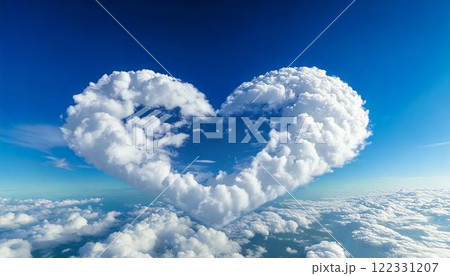 飛行機から見たハートの雲のイラスト素材 [122331207] - PIXTA