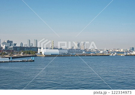 横浜みなとみらい地区(冬、一月) 横浜みなとみらい地区(冬、一月) 122334973