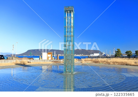【香川県】快晴の高松港とサンポート噴水 122335665