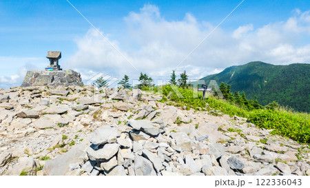 夏の四阿山・根子岳登山(根子岳山頂と四阿山) 夏の四阿山・根子岳登山(根子岳山頂と四阿山) 122336043