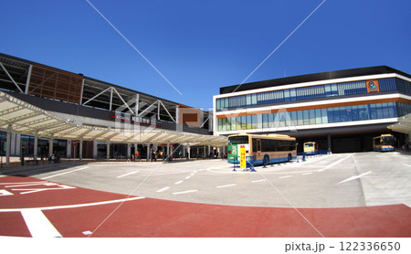 令和六年延伸開業した北大阪急行電鉄新駅箕面萱野駅 122336650