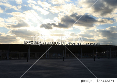 2025年大阪・関西万博の東ゲート（大阪府大阪市） 122338874