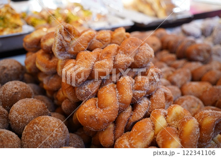 Korea's popular twisted donut, kkwabaegi Korea's popular twisted donut, kkwabaegi 122341106